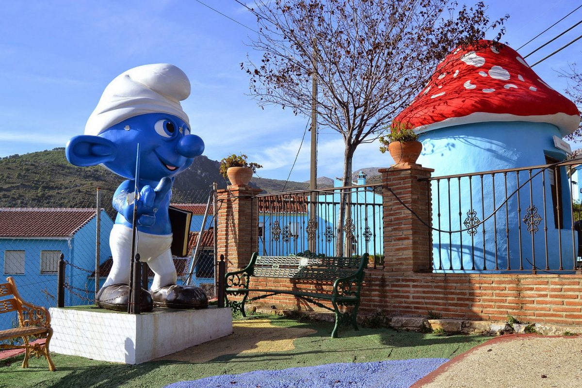 Jùzcar, il villaggio dei Puffi in Spagna
